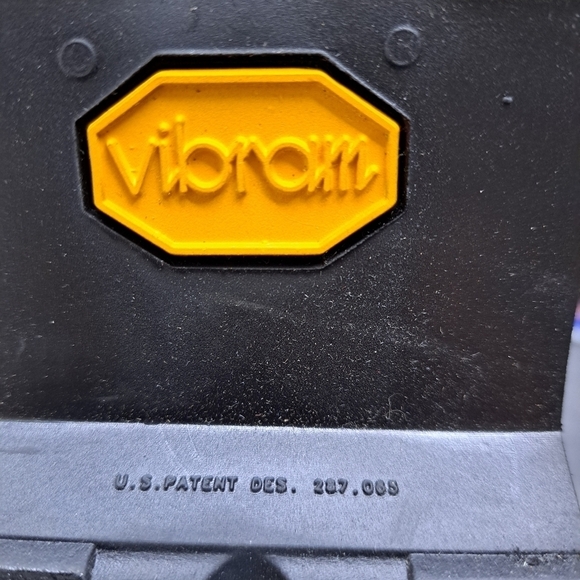 STC safety women's boots with vibram soles Made in Canada black sizs 8.5… - Picture 12 of 16